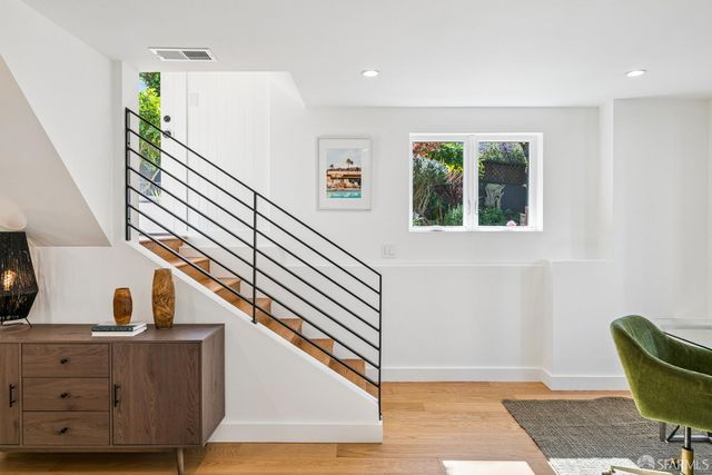 90 Entrada Court, San Francisco, CA 94127