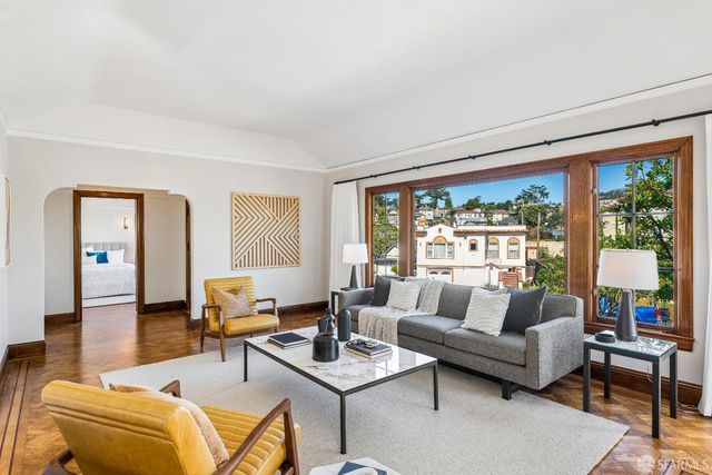 90 Entrada Court, San Francisco, CA 94127