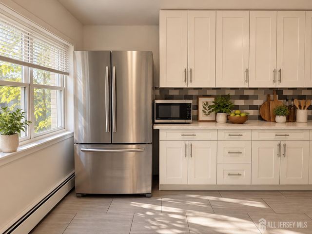 21 Lake Avenue 1A, East Brunswick, NJ 08816
