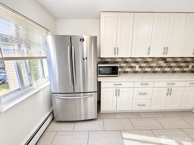 21 Lake Avenue 1A, East Brunswick, NJ 08816