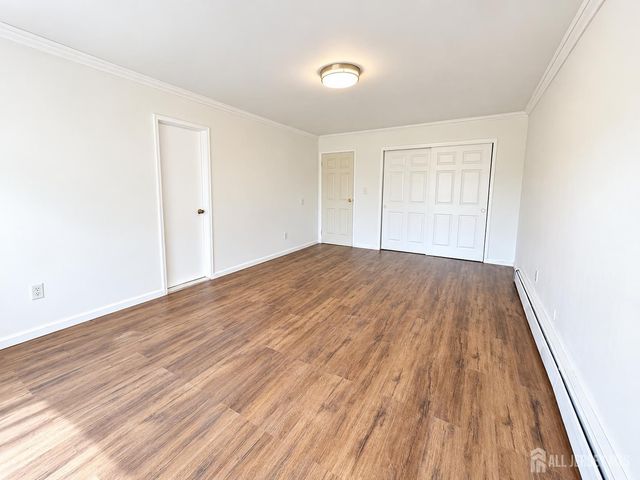 21 Lake Avenue 1A, East Brunswick, NJ 08816