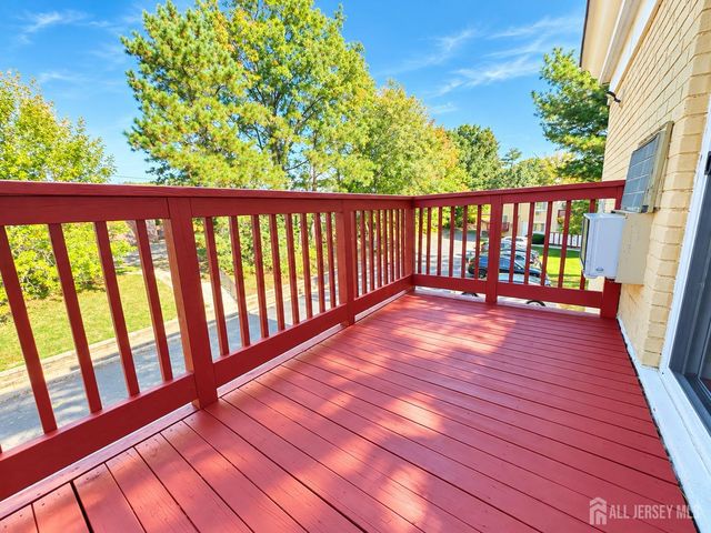 21 Lake Avenue 1A, East Brunswick, NJ 08816
