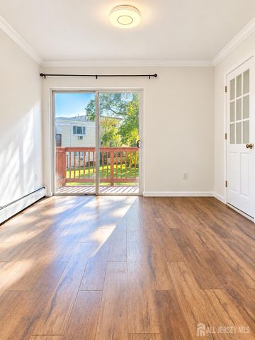21 Lake Avenue 1A, East Brunswick, NJ 08816