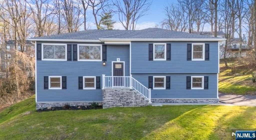 9 Dorothy Drive, Morris Township, NJ 07960