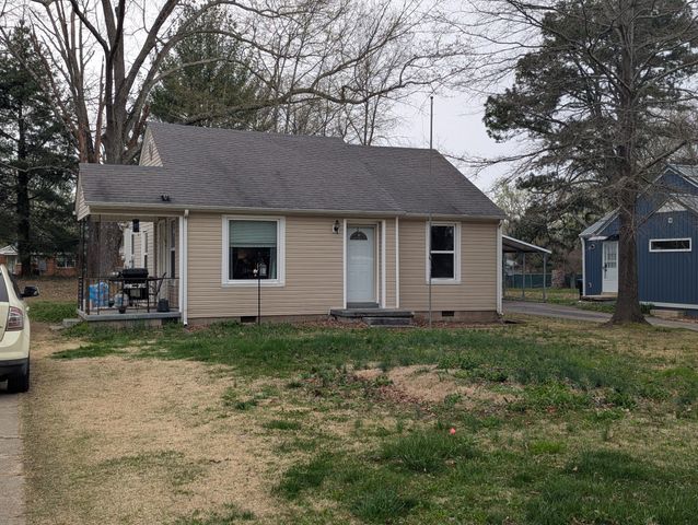 705 Circle Dr, Tullahoma, TN 37388