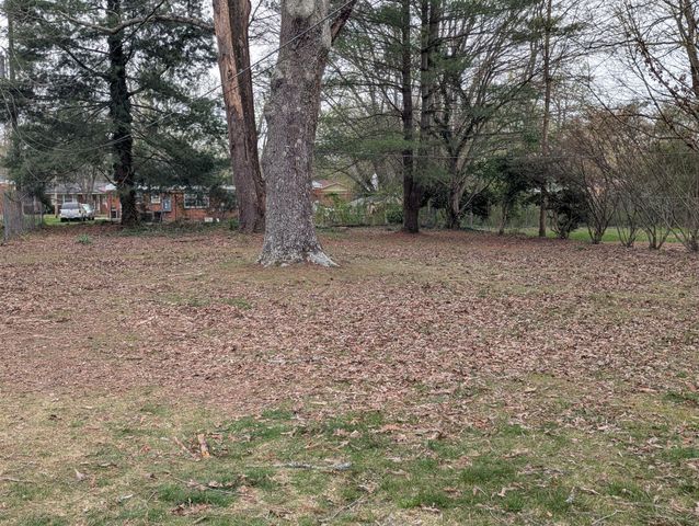 705 Circle Dr, Tullahoma, TN 37388