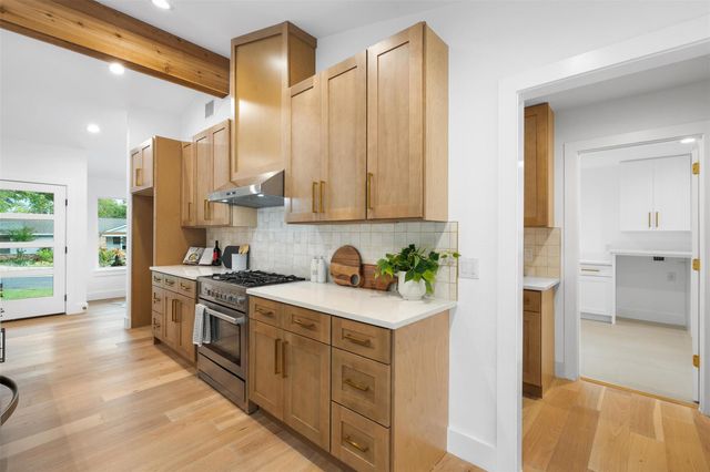 4906 Enchanted LN, Austin, TX 78745