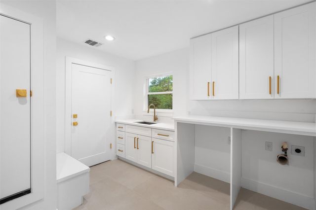 4906 Enchanted LN, Austin, TX 78745