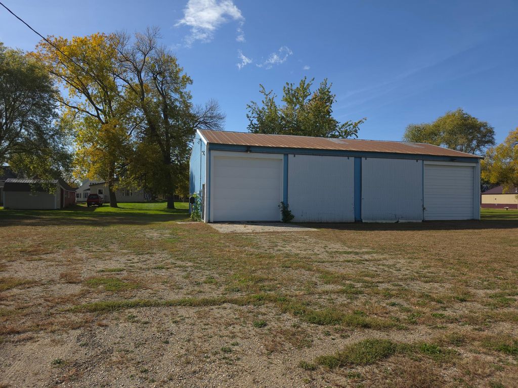 108 N Lincoln Street, Atwater, MN 56209 — exterior