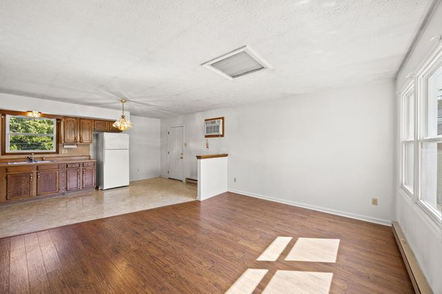 350 Whispering Woods Drive, Irvine, KY 40336