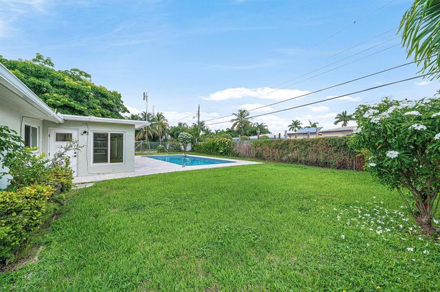 311 NE 23RD Way, Boca Raton, FL 33431