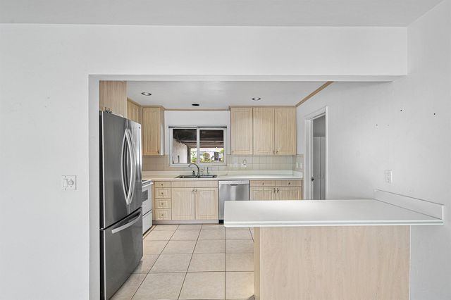311 NE 23RD Way, Boca Raton, FL 33431