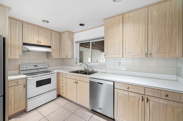 311 NE 23RD Way, Boca Raton, FL 33431