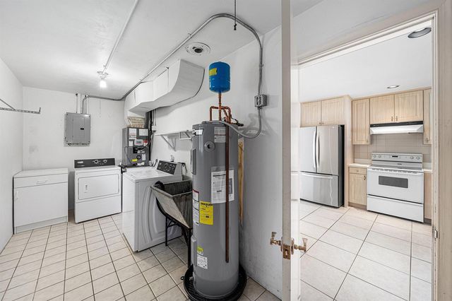 311 NE 23RD Way, Boca Raton, FL 33431