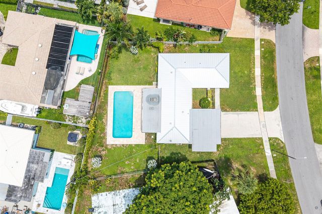 311 NE 23RD Way, Boca Raton, FL 33431