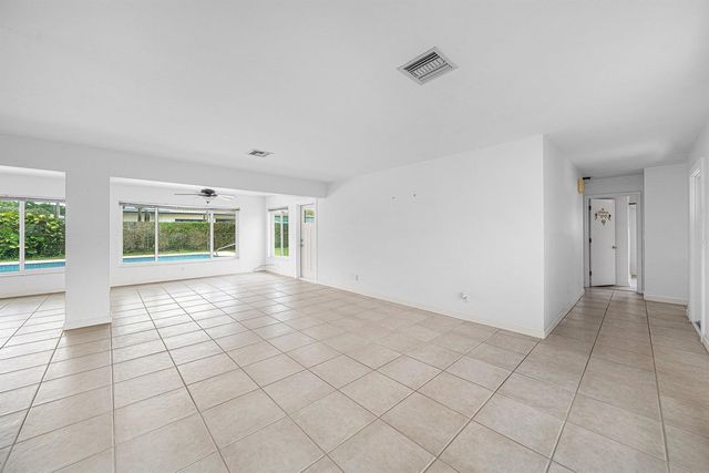 311 NE 23RD Way, Boca Raton, FL 33431