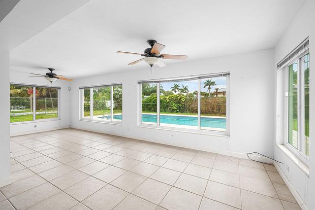 311 NE 23RD Way, Boca Raton, FL 33431