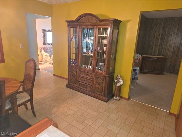 7415 Avon Lane, Chesterland, OH 44026