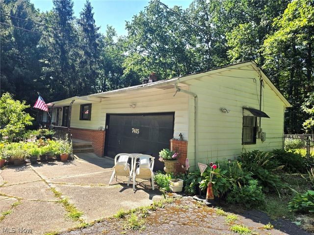 7415 Avon Lane, Chesterland, OH 44026
