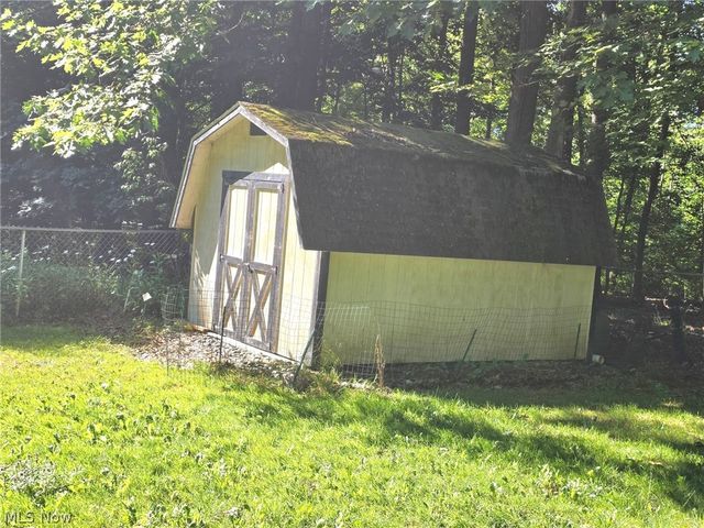7415 Avon Lane, Chesterland, OH 44026