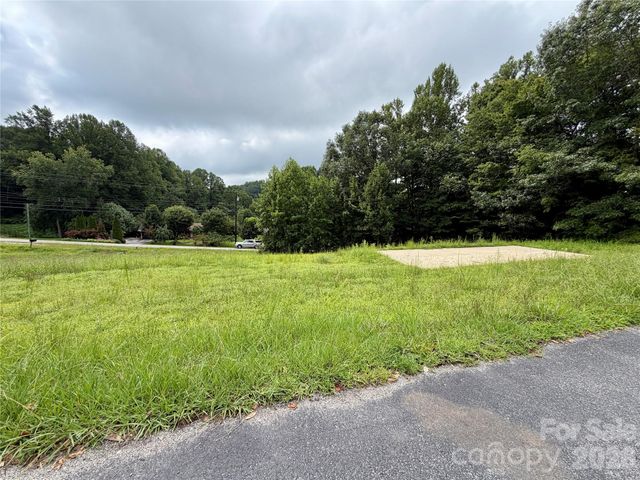 196 Beaman Road E, Marion, NC 28752