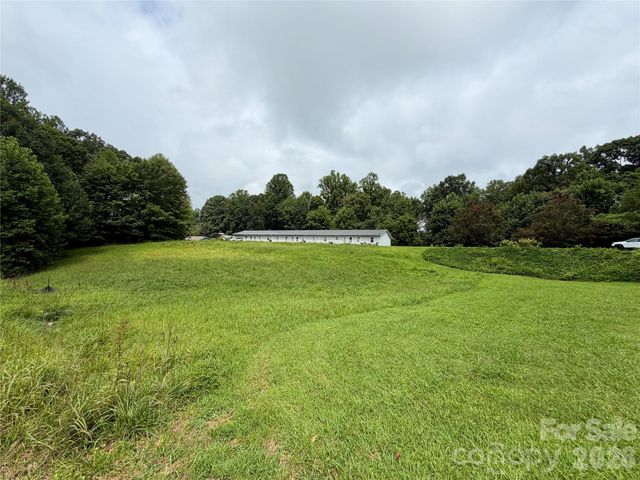 196 Beaman Road E, Marion, NC 28752