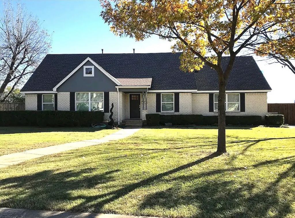 12106 Ridgefair Place, Farmers Branch, TX 75234