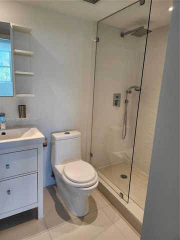 16558 NE 26th Ave 4J, North Miami Beach, FL 33160