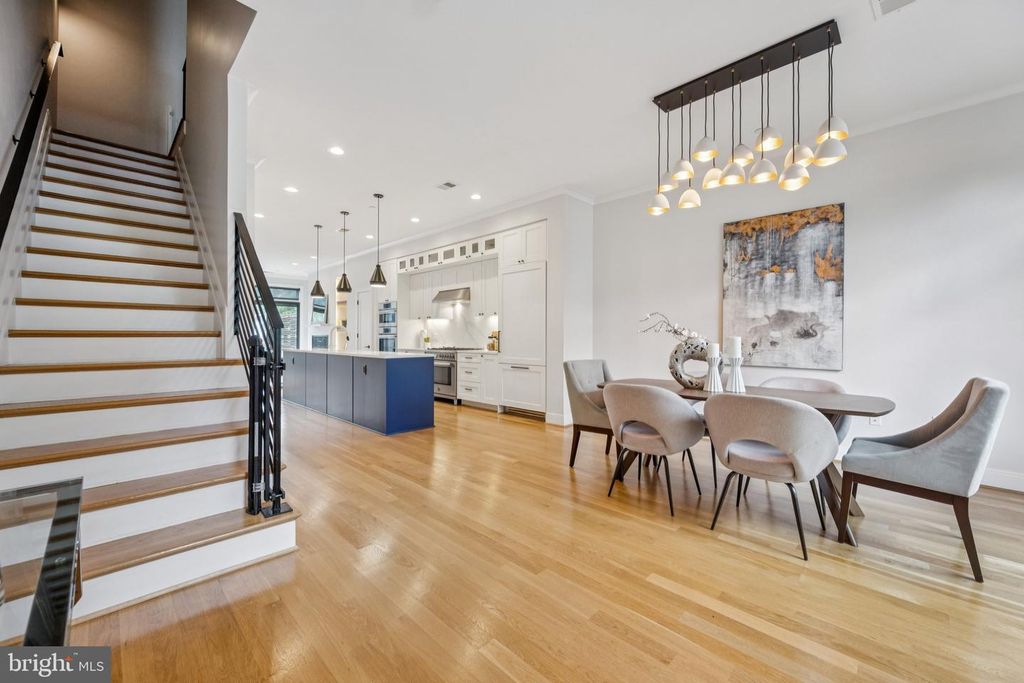 1325 D ST SE, Washington, DC 20003