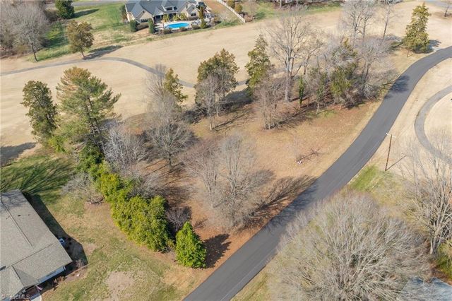 615 Burning Tree Circle, High Point, NC 27265