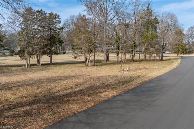 615 Burning Tree Circle, High Point, NC 27265