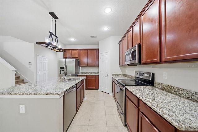 30643 WALKER CUP PLACE, Wesley Chapel, FL 33543