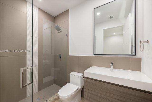 3164 Plaza St, Coconut Grove, FL 33133