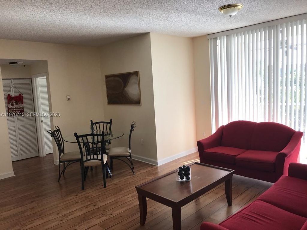 9755 NW 52nd St 421, Doral, FL 33178