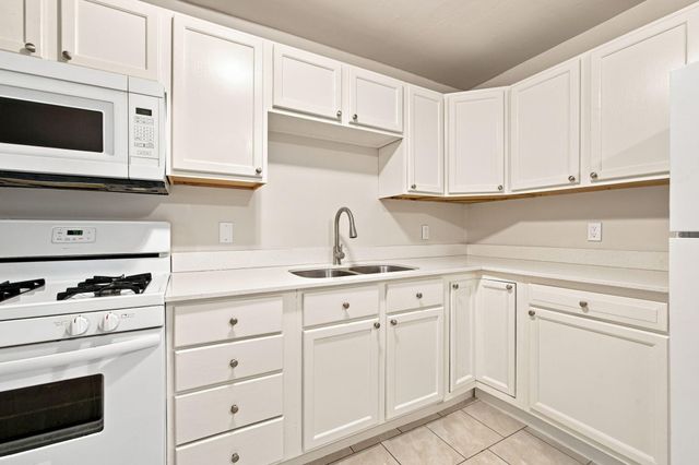 4946 Vermont Street, Gary, IN 46409