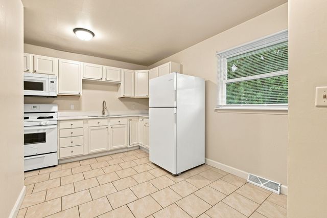 4946 Vermont Street, Gary, IN 46409