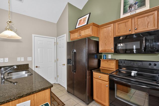 498 Goldon Trophy Trail, Lexington, KY 40514