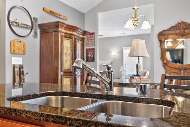 498 Goldon Trophy Trail, Lexington, KY 40514