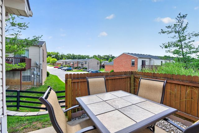 498 Goldon Trophy Trail, Lexington, KY 40514