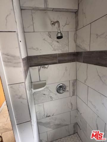 1150 E 80th Street, Los Angeles, CA 90001