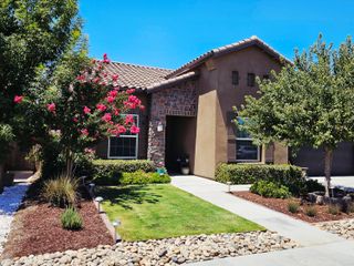 1021 S Manzanita Street, Visalia, CA 93292