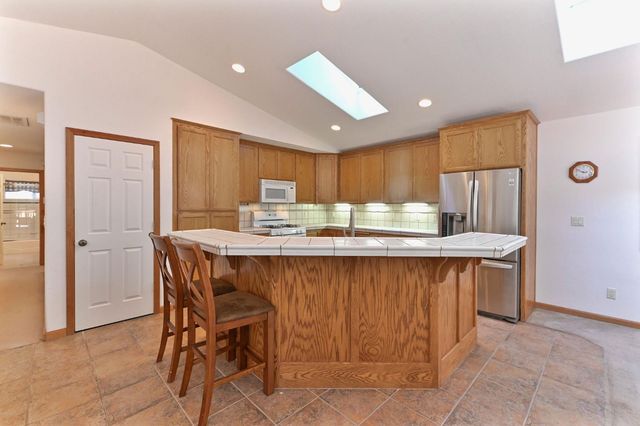 26321 Golf Links Dr, Pioneer, CA 95666