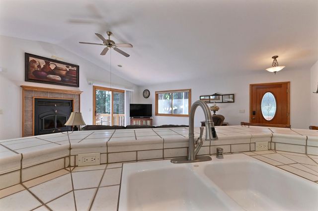 26321 Golf Links Dr, Pioneer, CA 95666