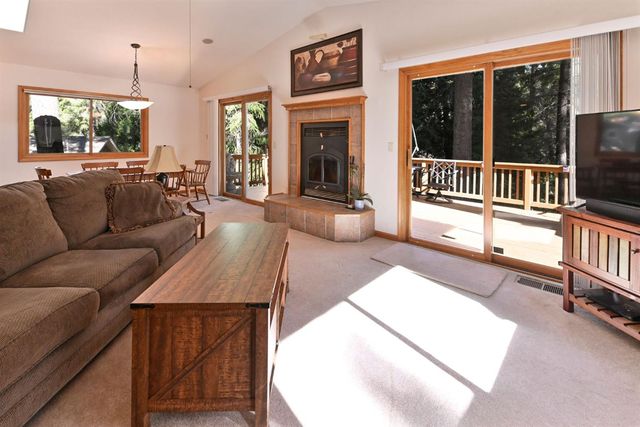 26321 Golf Links Dr, Pioneer, CA 95666