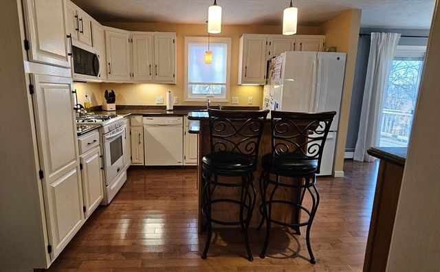 105 Onamog St, Marlborough, MA 01752