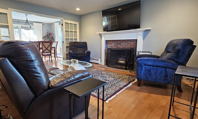 105 Onamog St, Marlborough, MA 01752