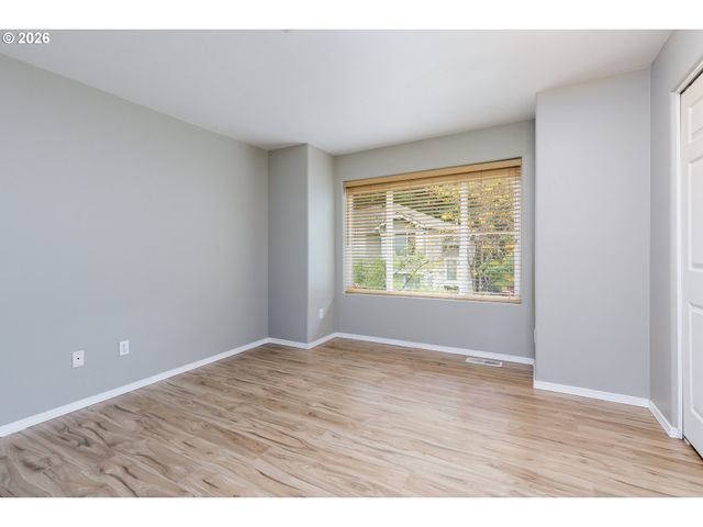 14170 Sw BARROWS Rd 3, Tigard, OR 97223