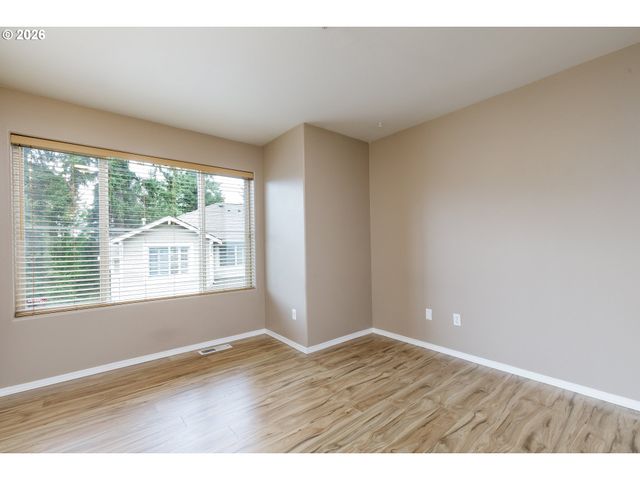 14170 Sw BARROWS Rd 3, Tigard, OR 97223