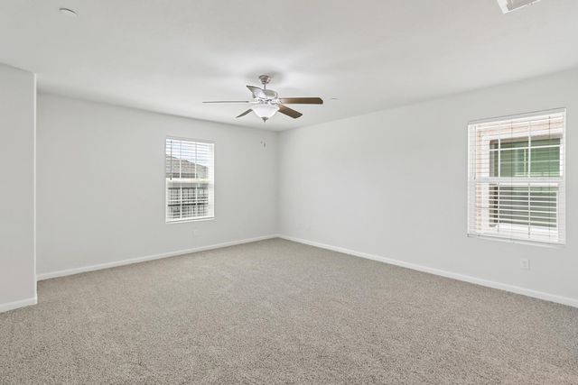 8167 Weeping Willow Ln, Sacramento, CA 95828