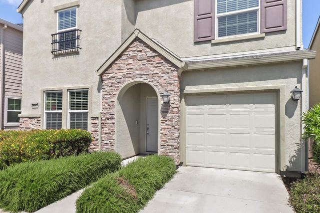 8167 Weeping Willow Ln, Sacramento, CA 95828